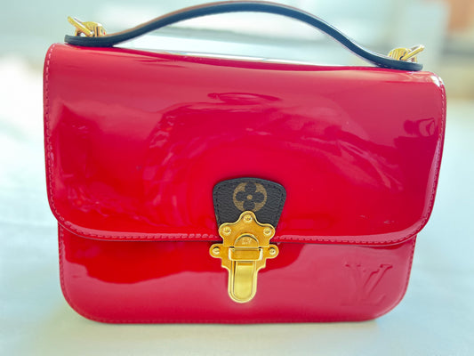 LOUIS VUITTON 
Patent Calfskin Monogram Cherrywood BB Scarlet